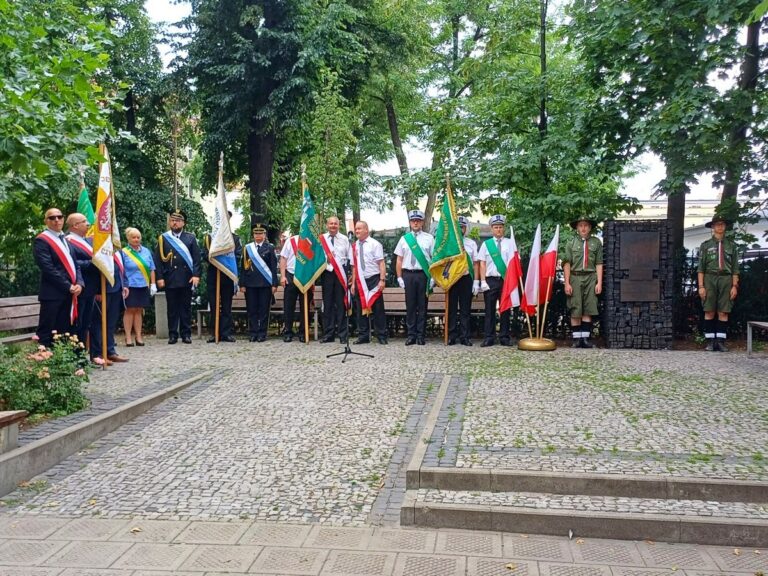 Obchody wydarzeń z 28 czerwca 1956 roku Skwer Trzech Tramwajarek